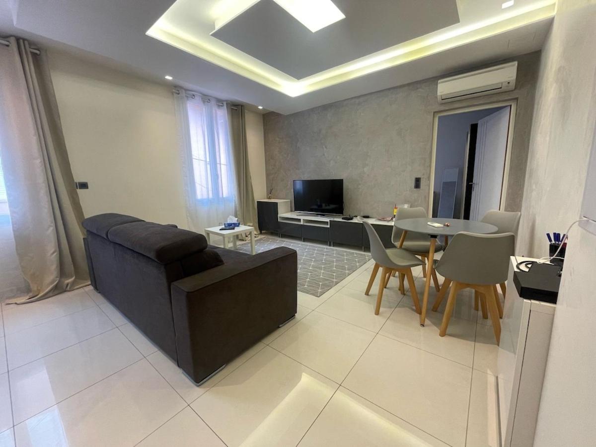 Cap D Ail 2 Pieces Proches Monaco Et Saint-Antoine (Alpes-Maritimes)
